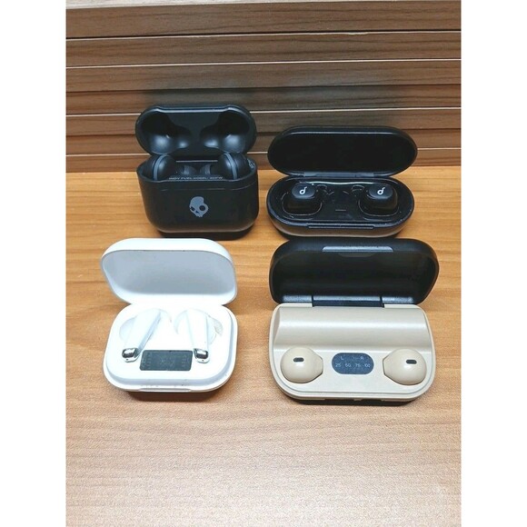 LOT OF WIRELESS EARBUDS Skullcandy Indy S21FW + Anker Soundcore Liberty + 2 FREE - Picture 1 of 7